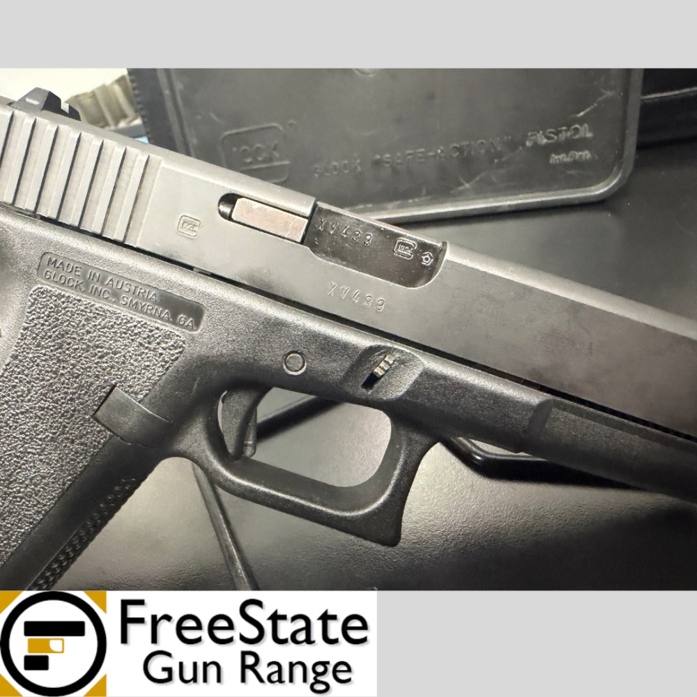 Highly Collectible Glock 17 Gen 2 — Early 2-Letter Serial Number 1980s MFG-img-1