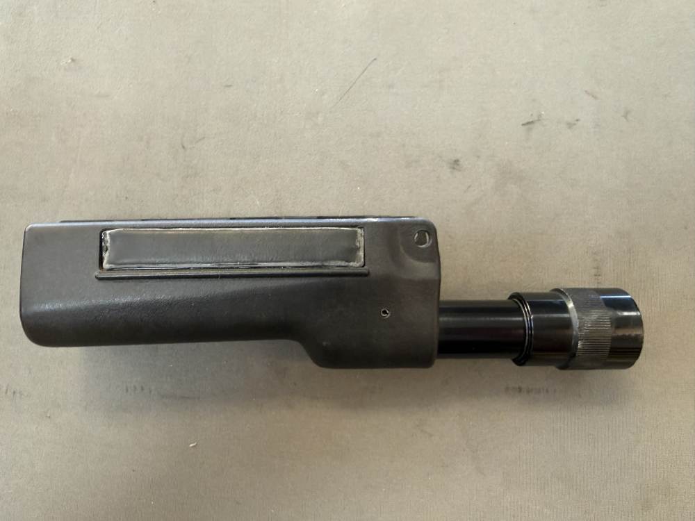 Vintage H&K MP5 Surefire hand guard with button and pressure switch Retro-img-0