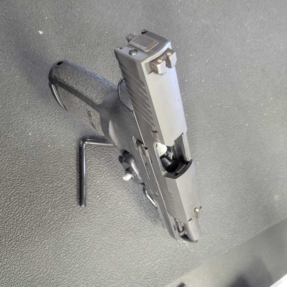 SIG SAUER P320 9MM PISTOL-img-2