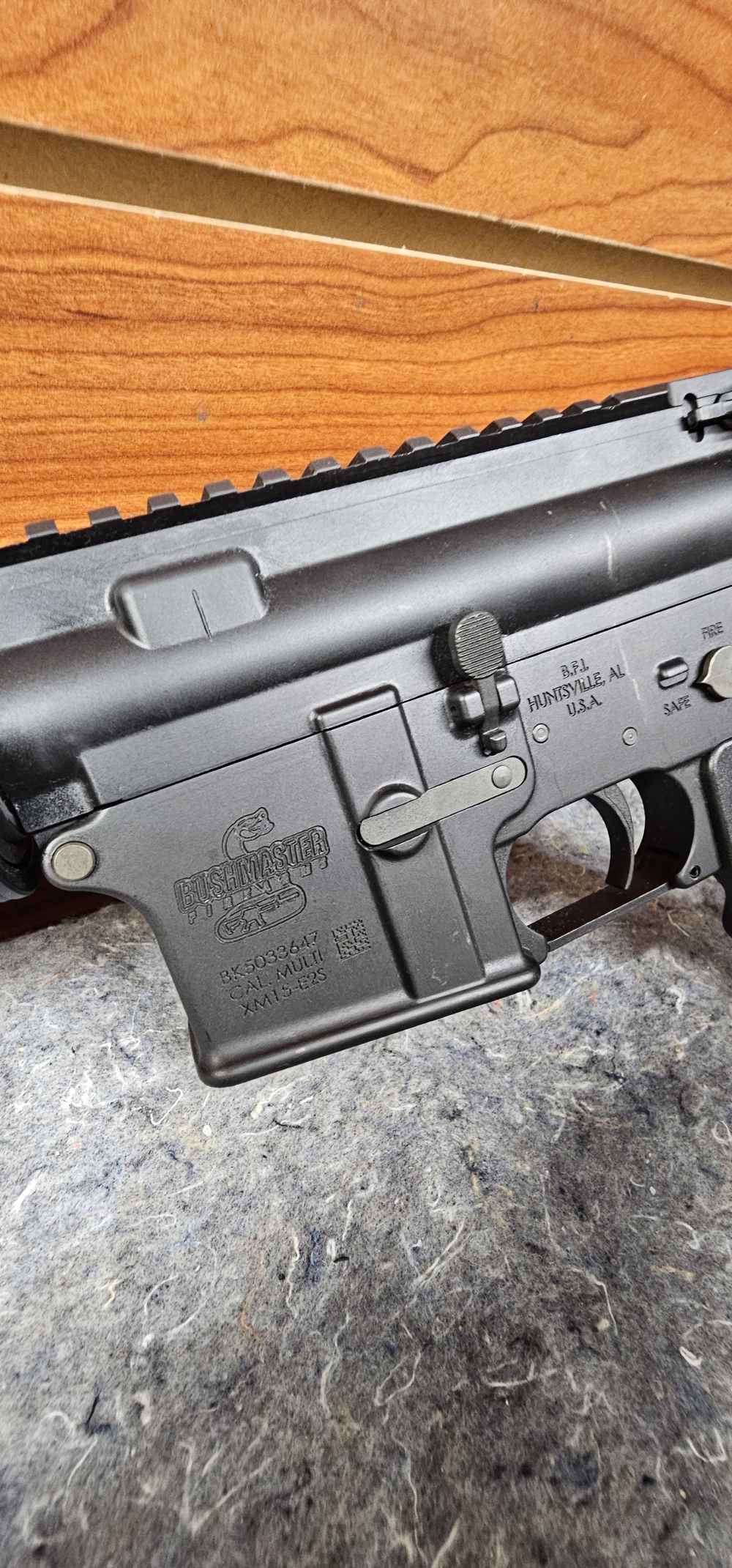 BUSHMASTER XM15-E2S 5.56 NATO SEMI AUTO RIFLE-img-6