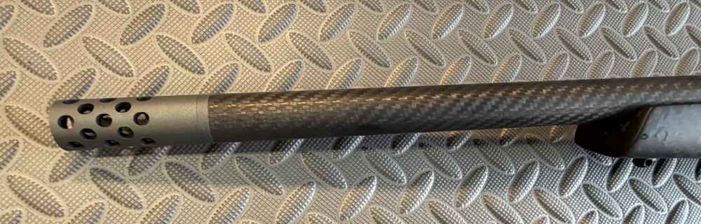 Weatherby Mark V Live Wild Carbon in 7mm Backcountry-img-16