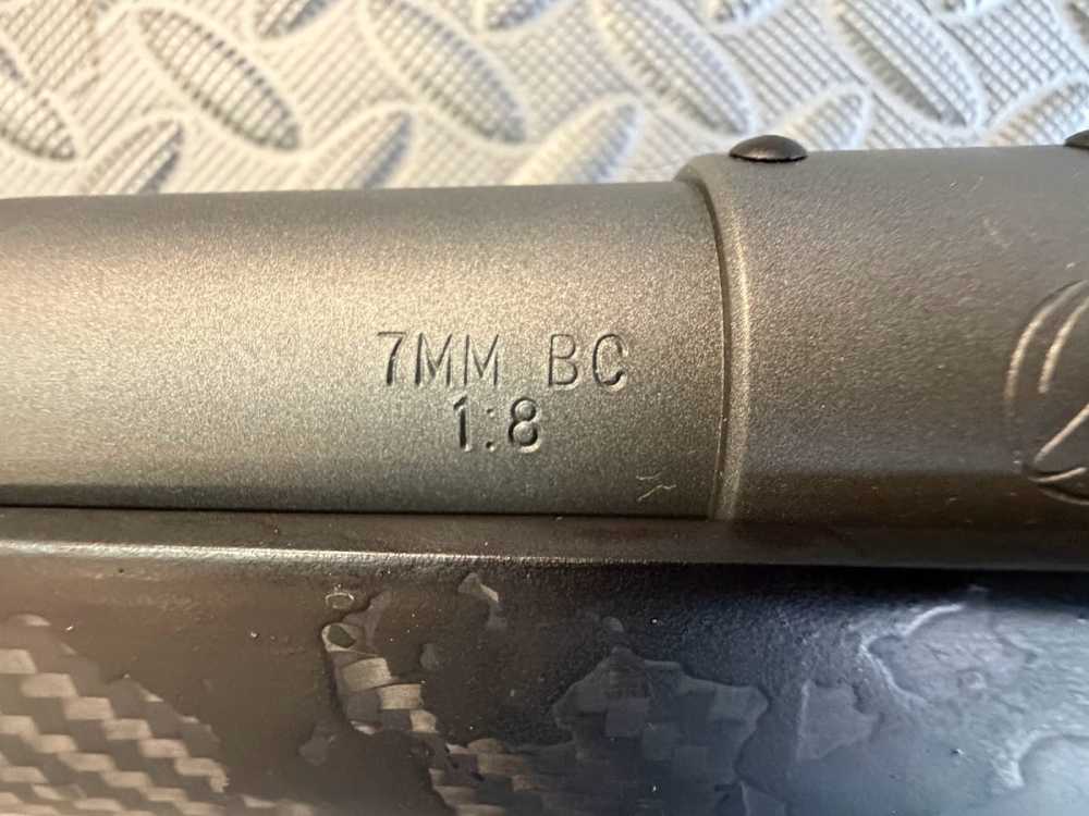 Weatherby Mark V Live Wild Carbon in 7mm Backcountry-img-13