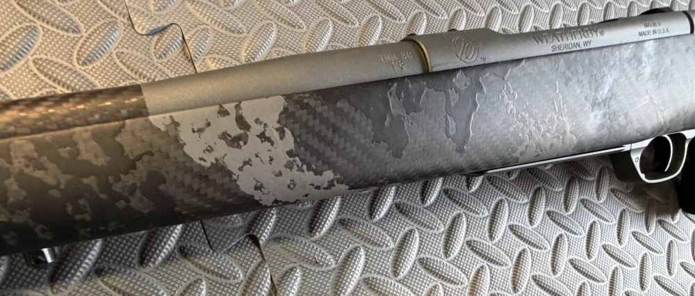 Weatherby Mark V Live Wild Carbon in 7mm Backcountry-img-5