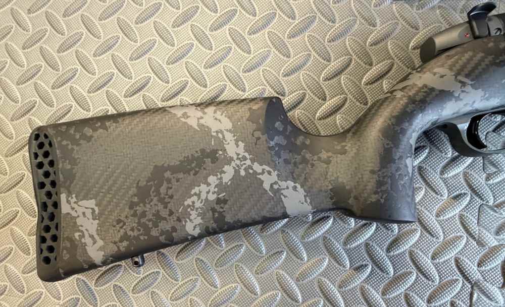 Weatherby Mark V Live Wild Carbon in 7mm Backcountry-img-3