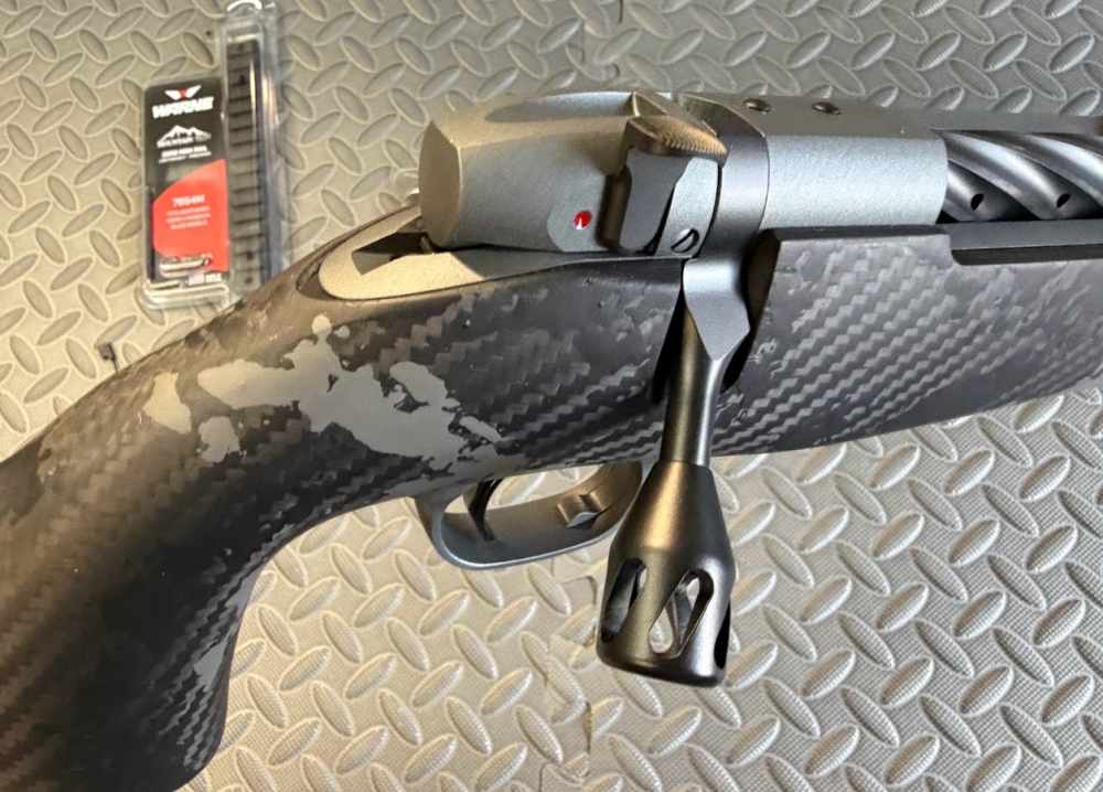 Weatherby Mark V Live Wild Carbon in 7mm Backcountry-img-2