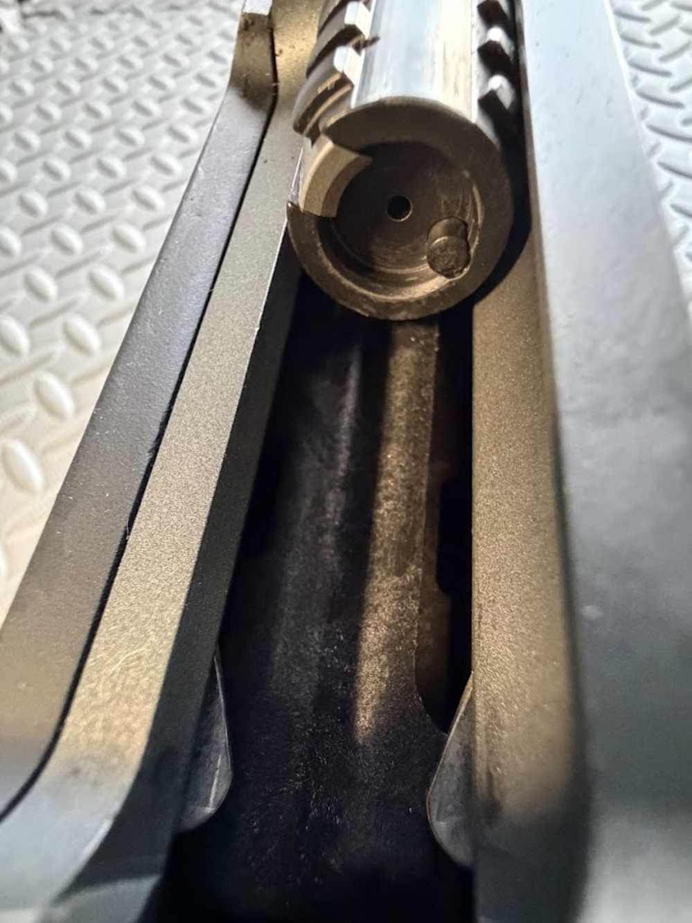 Weatherby Mark V Live Wild Carbon in 7mm Backcountry-img-7