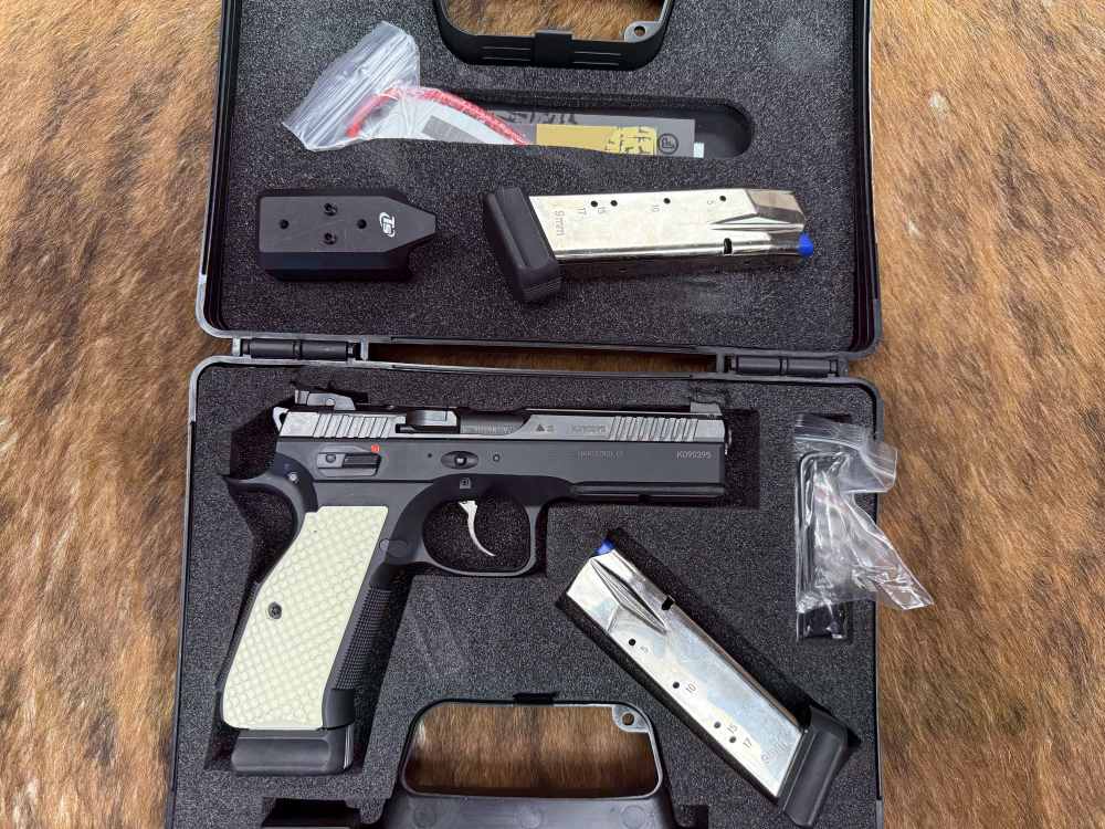 CZ SHADOW 2 MINT! 9MM PENNY AUCTION! -img-0
