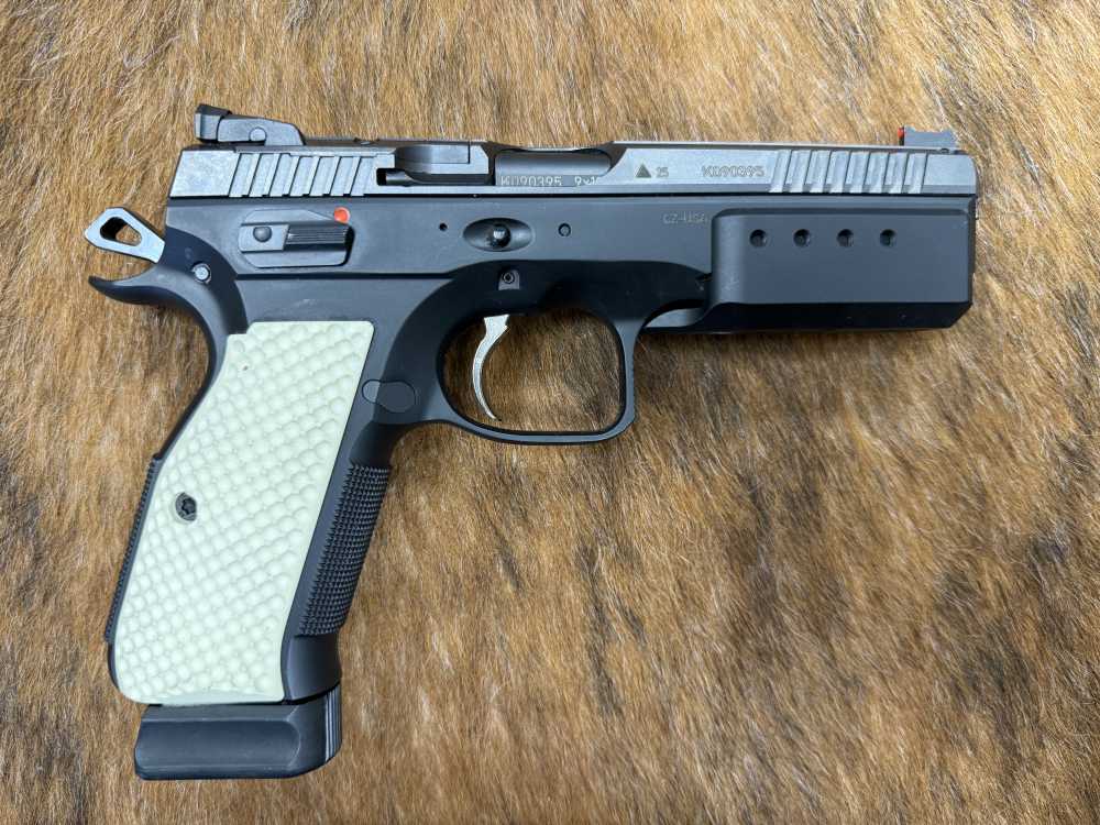 CZ SHADOW 2 MINT! 9MM PENNY AUCTION! -img-6