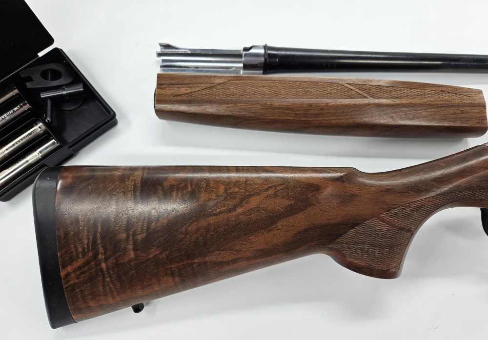 Weatherby ID22028MAG 18i Deluxe 20 ga 3" 4+1 28" VR Engraved Nickel Walnut -img-15