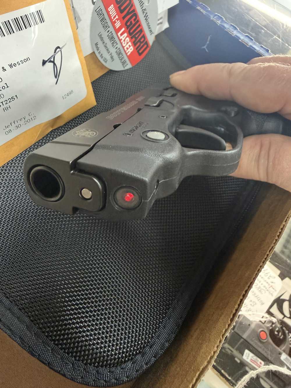 Smith & Wesson S&W Bodyguard 380 w/Laser & Box, Case, Manual, Lock -img-6