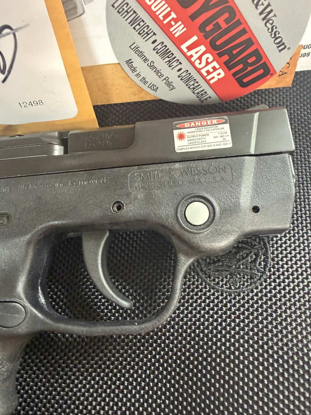 Smith & Wesson S&W Bodyguard 380 w/Laser & Box, Case, Manual, Lock -img-4