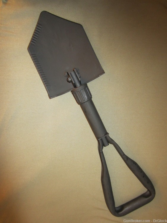 US Mil Issue E-Tool with Case and ALICE Clips-img-0