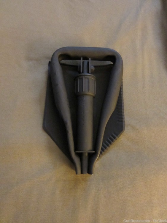US Mil Issue E-Tool with Case and ALICE Clips-img-3