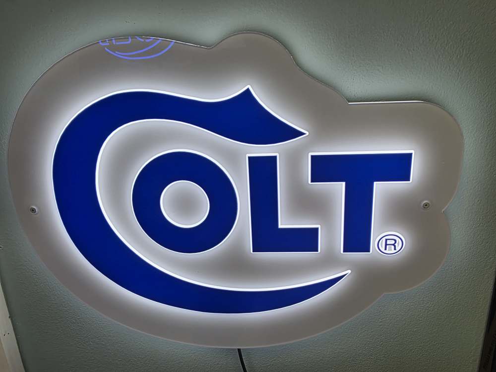 COLT PYTHON GENUINE ELK STAG GRIPS SILVER ANNIVERSARY MEDALLIONS  NIB-img-16