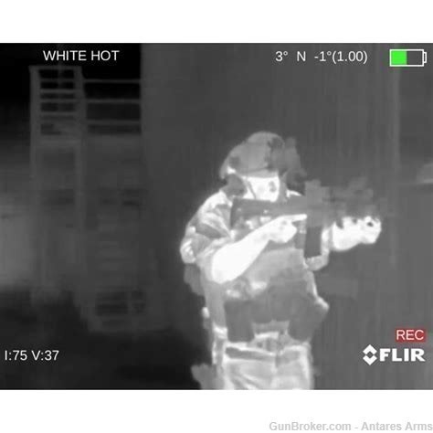 FLIR Breach PTQ136 Thermal  Monocular 320x256 1X Power 60Hz Helmet Handheld-img-1