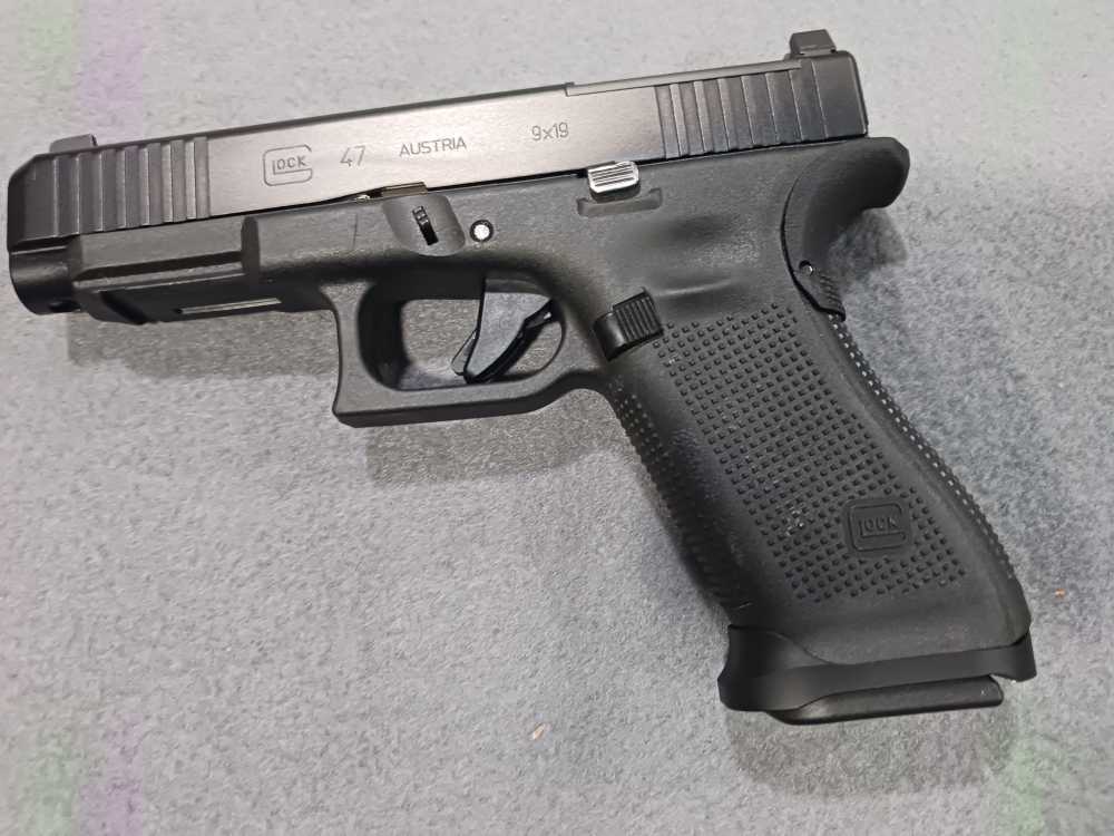 GLOCK 47 MOS 9MM 2-17RD MAGS AIMPOINT ACRO PLATE SEMI AUTO PISTOL USED-img-2