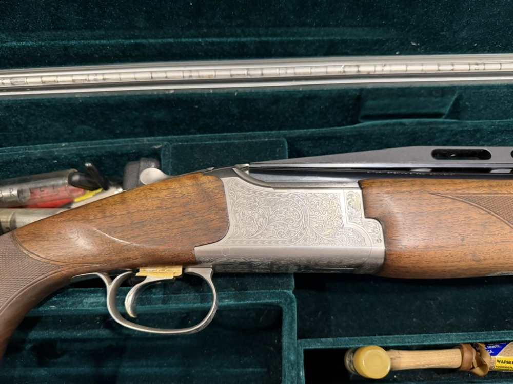 Browning Citori 525 Sporting 12ga, adj comb, Briley tube set, Americase-img-8