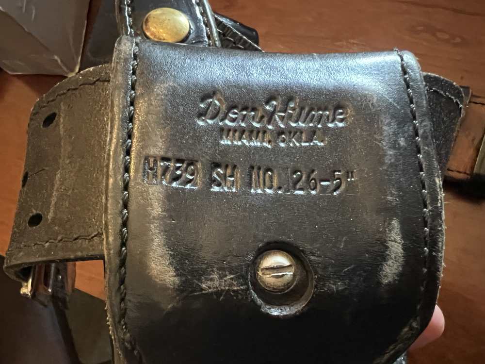 DON HUME HOLSTER WITH DUTYMAN POLICE BELT RIG & ACCESSORIES-img-3