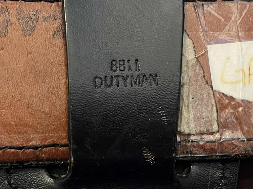 DON HUME HOLSTER WITH DUTYMAN POLICE BELT RIG & ACCESSORIES-img-4