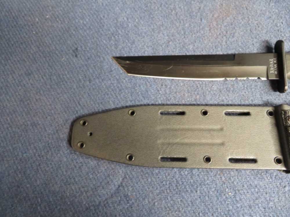 KA-BAR MODEL 1245 COMBAT FIGHTING KNIFE W/ SHEATH-SERRATED TANTO BLADE-img-4