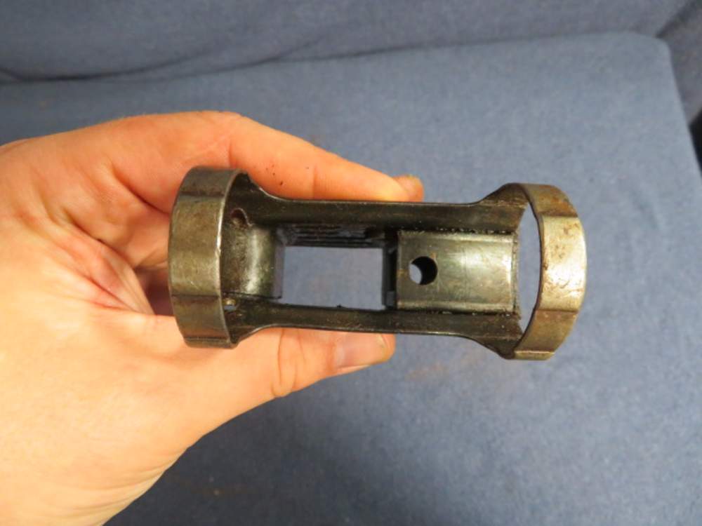 WWII GERMAN MP 40 SUBMACHINE GUN MAGAZINE HOUSING W/ RELEASE BUTTON-img-6