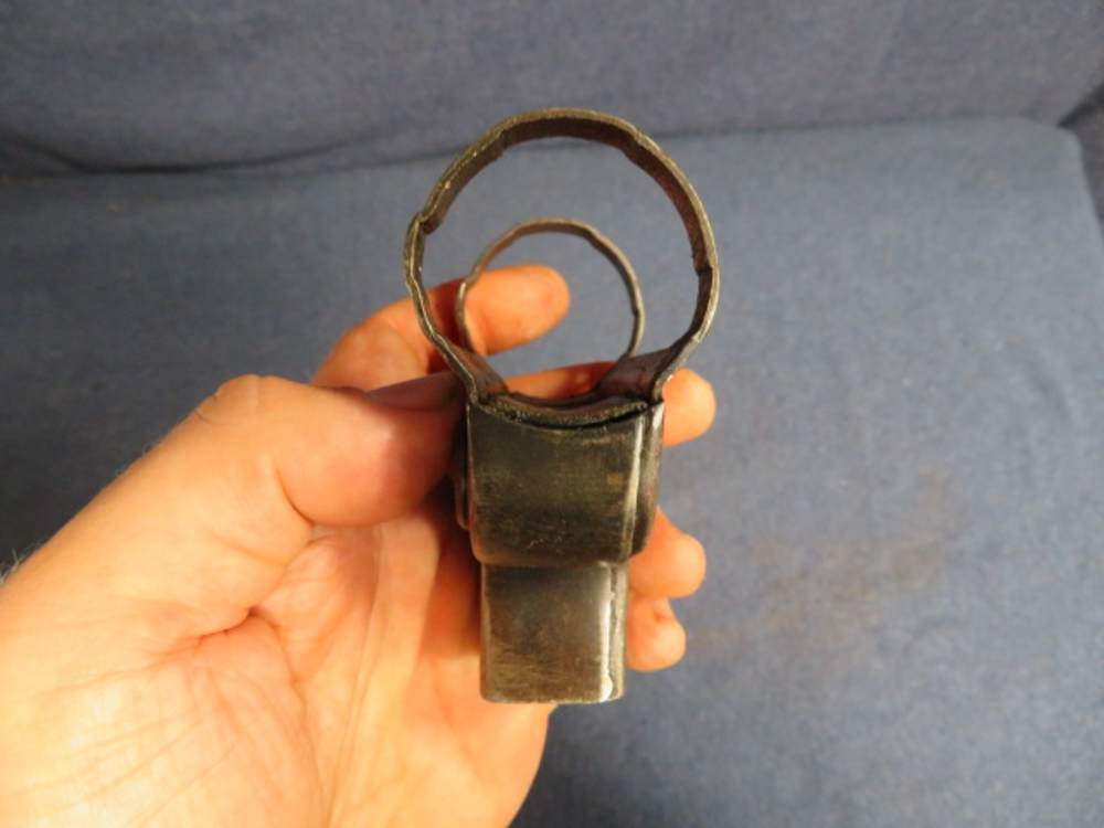 WWII GERMAN MP 40 SUBMACHINE GUN MAGAZINE HOUSING W/ RELEASE BUTTON-img-5