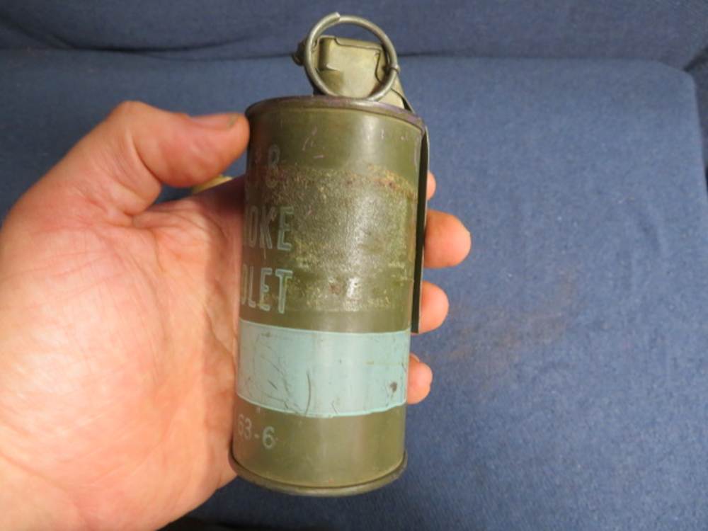 VIETNAM WAR US MILITARY M18 VIOLET SMOKE GRENADE-LIVE-img-4