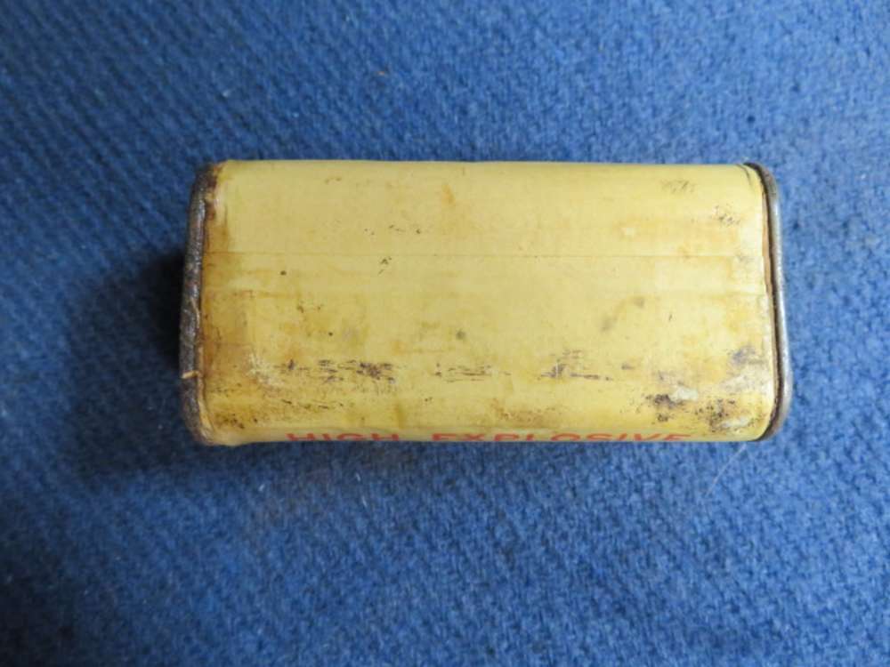 WWII US ARMY ENGINEERS TNT EXPLOSIVE 1/2 -LB BLOCK-NICE LABEL-img-3