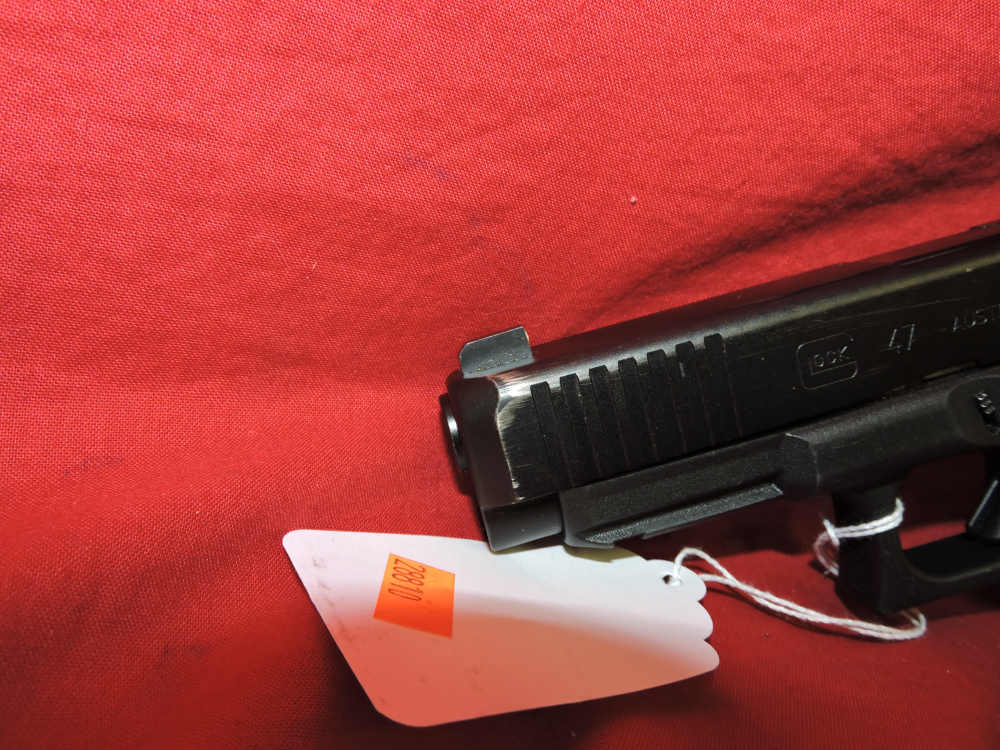 Glock 47 9mm g47 MOS with night sights-img-4