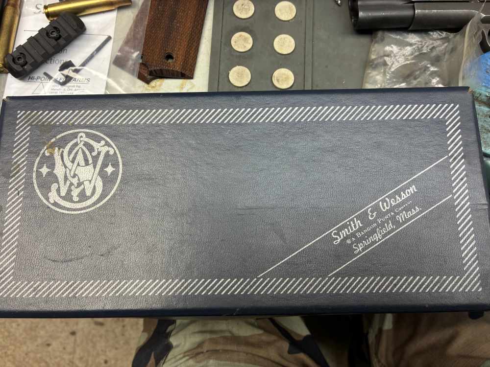 Smith & Wesson 66 Combat Magnum 357 mag, 4” barrel, Stnls  excond 1975-img-10