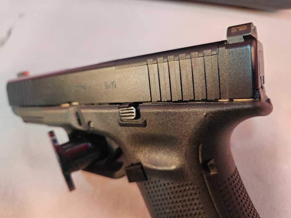 *POLICE TRADE IN* GLOCK 47 MOS 9MM USED! PENNY AUCTION!-img-2