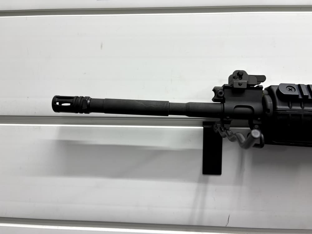 Bushmaster XM15-E2S with Brake, Rails and adj sights - make a bid!-img-10