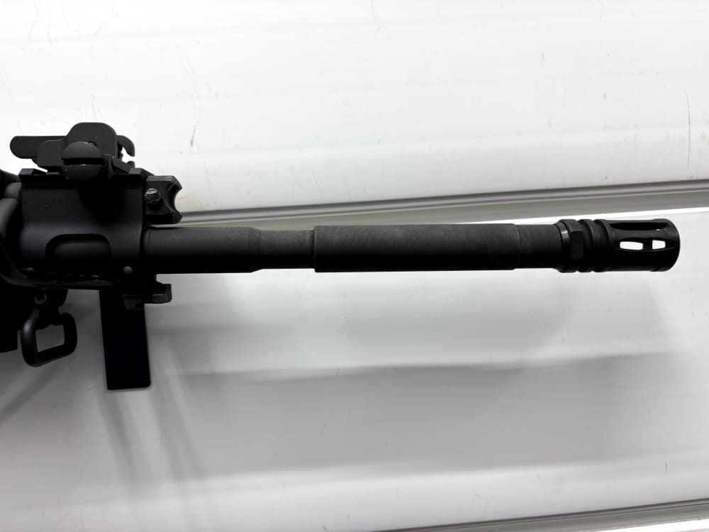 Bushmaster XM15-E2S with Brake, Rails and adj sights - make a bid!-img-4