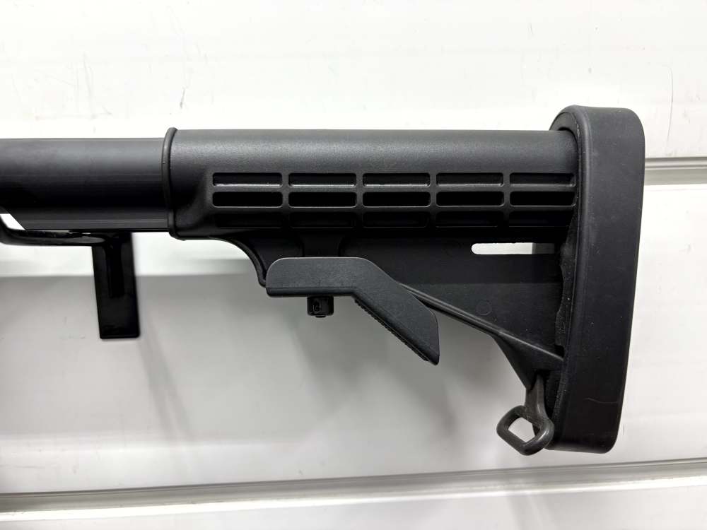 Bushmaster XM15-E2S with Brake, Rails and adj sights - make a bid!-img-6