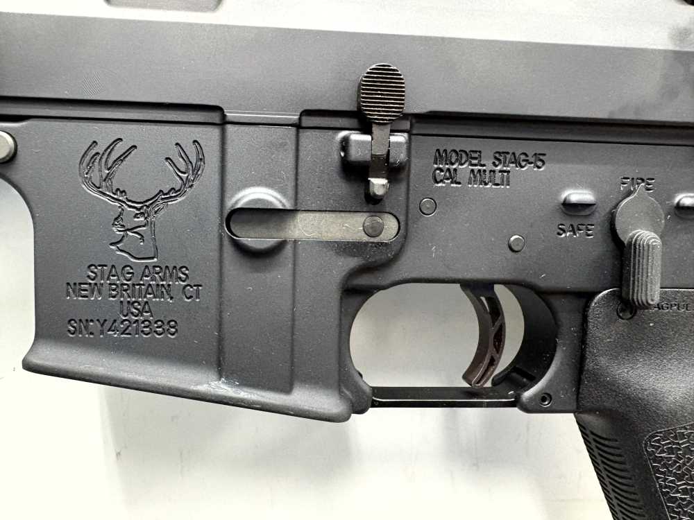 Stag-15 with custom barrel (Wylde .223) Very Good condition!-img-9