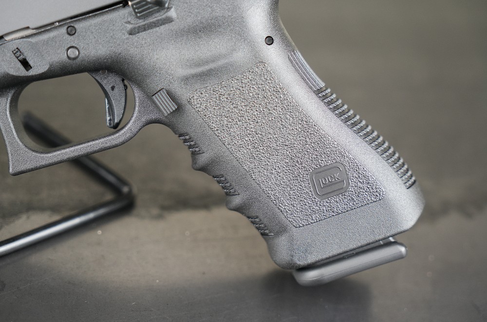 Glock 34 Gen 3  – Ported Barrel - OEM Case & Box - 2 Mags - New-img-3