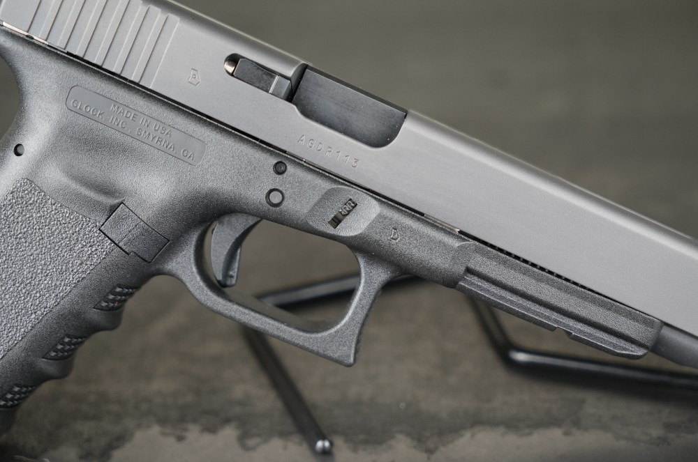 Glock 34 Gen 3  – Ported Barrel - OEM Case & Box - 2 Mags - New-img-9