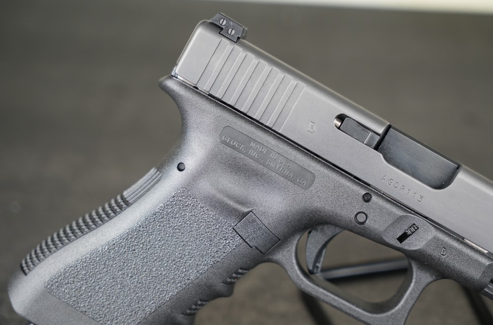 Glock 34 Gen 3  – Ported Barrel - OEM Case & Box - 2 Mags - New-img-8