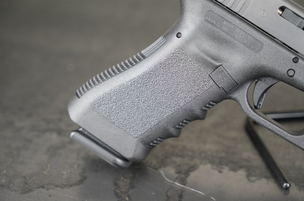 Glock 34 Gen 3  – Ported Barrel - OEM Case & Box - 2 Mags - New-img-7