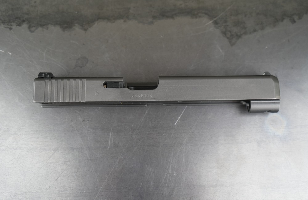 Glock 34 Gen 3  – Ported Barrel - OEM Case & Box - 2 Mags - New-img-38