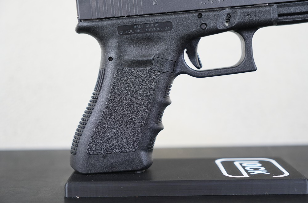 Glock 34 Gen 3  – Ported Barrel - OEM Case & Box - 2 Mags - New-img-17