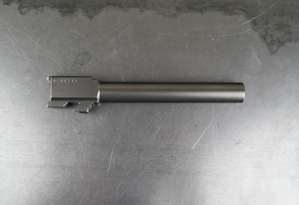 Glock 34 Gen 3  – Ported Barrel - OEM Case & Box - 2 Mags - New-img-31