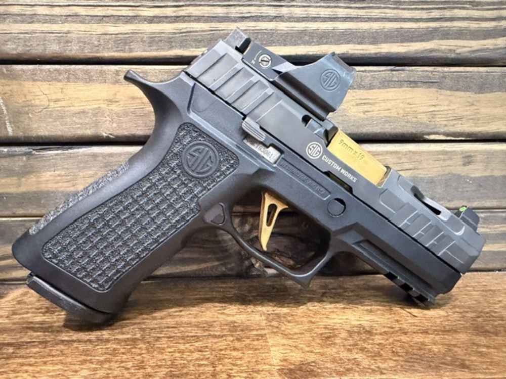 Sig Sauer P320 XCarry Spectre “Custom Works” 9mm 3.9”bbl *NR*PENNY*-img-1