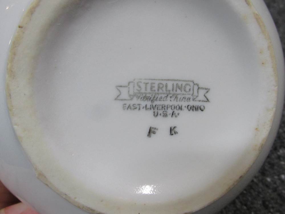 3 PIECES VINTAGE 1930'S-1950'S U.S. ARMY MEDICAL CORPS MESS CREAMER, SUGARS-img-11