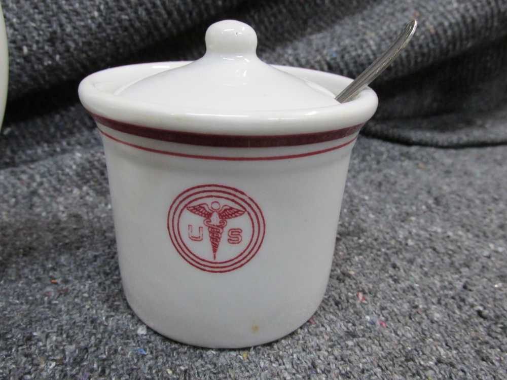3 PIECES VINTAGE 1930'S-1950'S U.S. ARMY MEDICAL CORPS MESS CREAMER, SUGARS-img-1