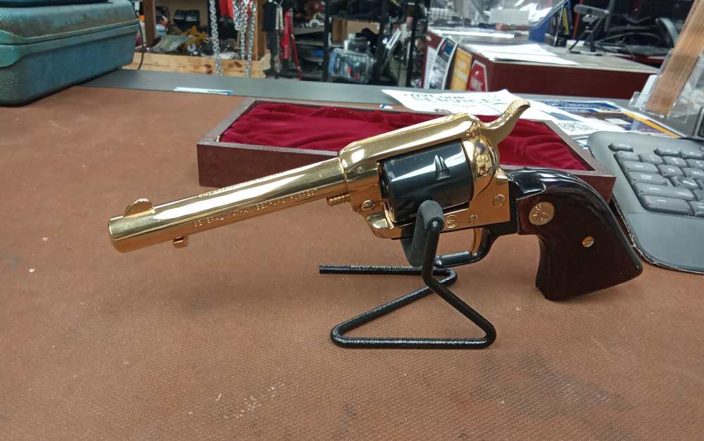 Colt Frontier Scout .22LR. Commemorative Revolver -img-4