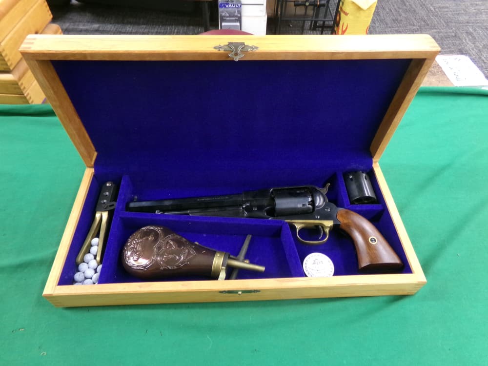 PIETTA REMINGTON 1858 NEW MODEL ARMY 44 CASED BLACK POWDER REVOLVER UNFIRED-img-0