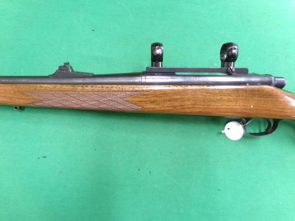 REMINGTON MODEL 700 BDL 270 WIN BOLT ACTION RIFLE 1996 WALNUT W/ SIGHTS -img-3