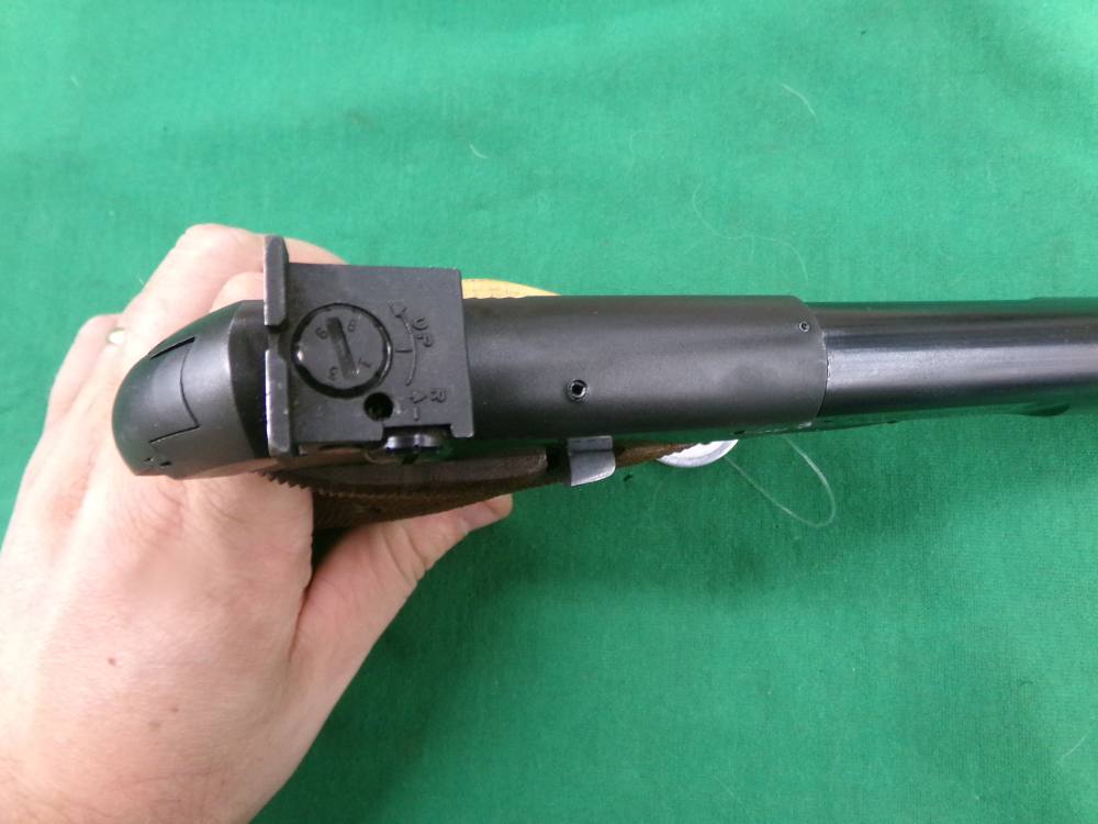 HIGH STANDARD THE SHARPSHOOTER 22 LR TARGET PISTOL MFG 1974-75 WALNUT -img-7