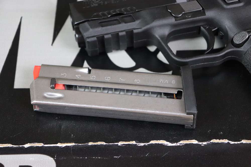 Smith & Wesson M&P 9mm Shield EZ semi auto LNIB penny start-img-1